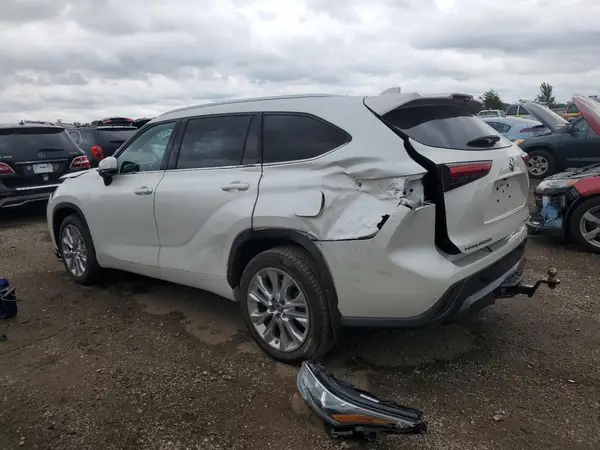 5TDDZRBH5MS083930 2021 TOYOTA HIGHLANDER - Image 2