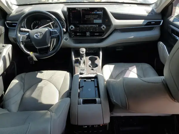 5TDDZRBH5MS120989 2021 TOYOTA HIGHLANDER - Image 8