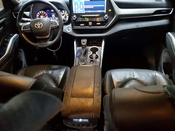 5TDDZRBH5MS542275 2021 TOYOTA HIGHLANDER - Image 8