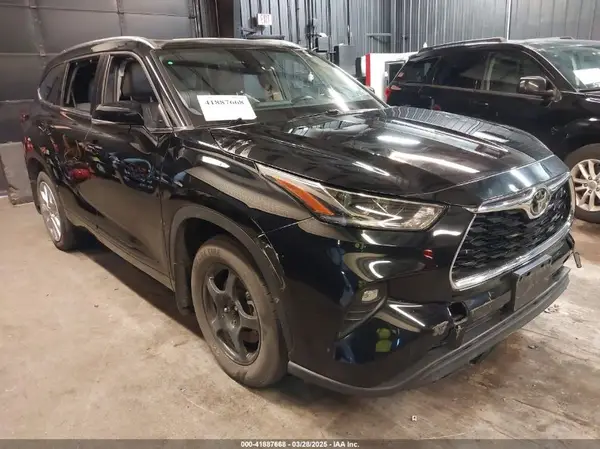 5TDDZRBH5NS165299 2022 TOYOTA HIGHLANDER - Image 1