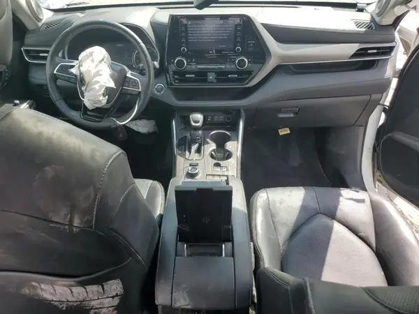 5TDDZRBH5NS204618 2022 TOYOTA HIGHLANDER - Image 8