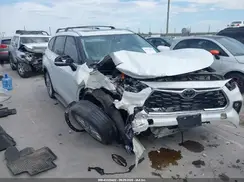 5TDDZRBH5NS576024 2022 TOYOTA HIGHLANDER