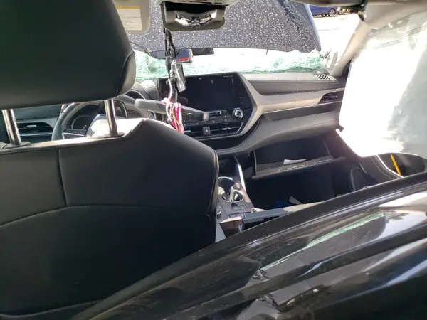 5TDDZRBH6LS009995 2020 TOYOTA HIGHLANDER - Image 8