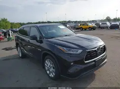 5TDDZRBH6MS123240 2021 TOYOTA HIGHLANDER