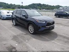 5TDDZRBH6NS182676 2022 TOYOTA HIGHLANDER