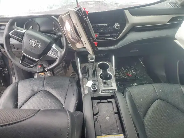 5TDDZRBH6NS232735 2022 TOYOTA HIGHLANDER - Image 8