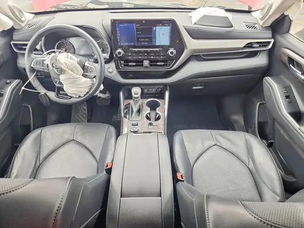 5TDDZRBH6NS233805 2022 TOYOTA HIGHLANDER - Image 8