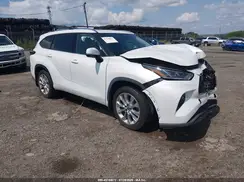 5TDDZRBH6NS570460 2022 TOYOTA HIGHLANDER