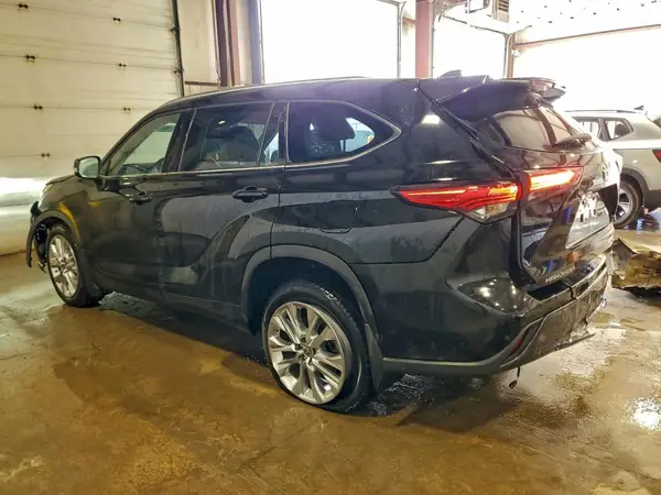 5TDDZRBH7LS003901 2020 TOYOTA HIGHLANDER - Image 2