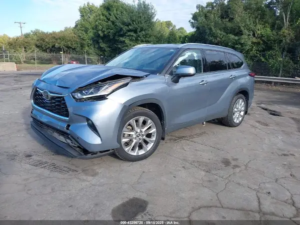 5TDDZRBH7LS012338 2020 TOYOTA HIGHLANDER - Image 2