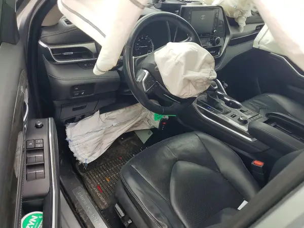 5TDDZRBH7LS031231 2020 TOYOTA HIGHLANDER - Image 8
