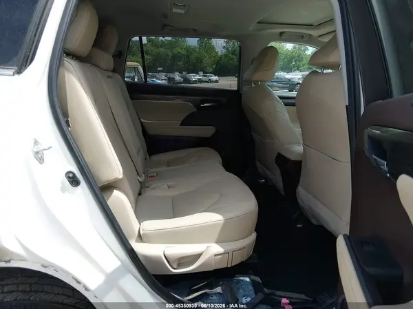 5TDDZRBH7LS051026 2020 TOYOTA HIGHLANDER - Image 8