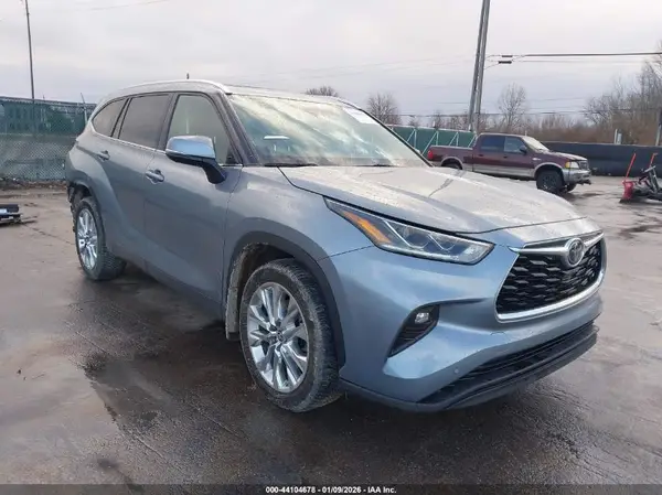 5TDDZRBH7MS059242 2021 TOYOTA HIGHLANDER - Image 1