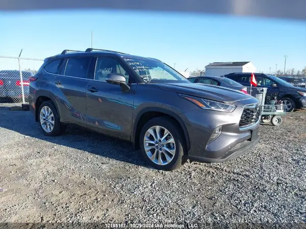 5TDDZRBH7MS109685 2021 TOYOTA HIGHLANDER - Image 1
