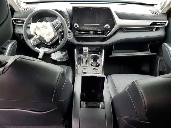 5TDDZRBH7NS174313 2022 TOYOTA HIGHLANDER - Image 8