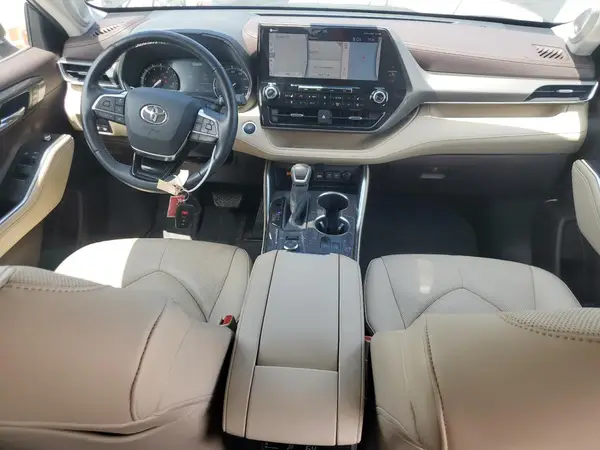 5TDDZRBH8LS004782 2020 TOYOTA HIGHLANDER - Image 8
