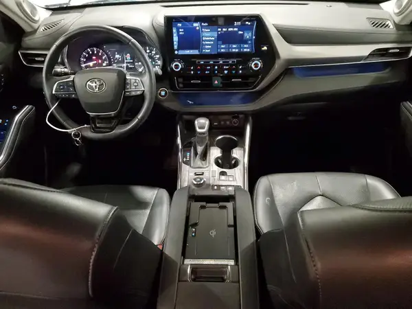 5TDDZRBH8LS010517 2020 TOYOTA HIGHLANDER - Image 8