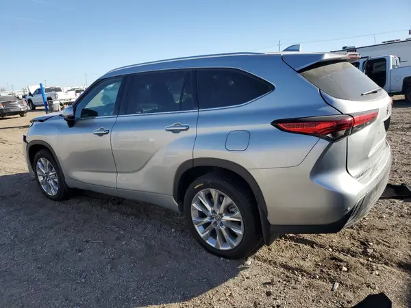 5TDDZRBH8LS042867 2020 TOYOTA HIGHLANDER - Image 2