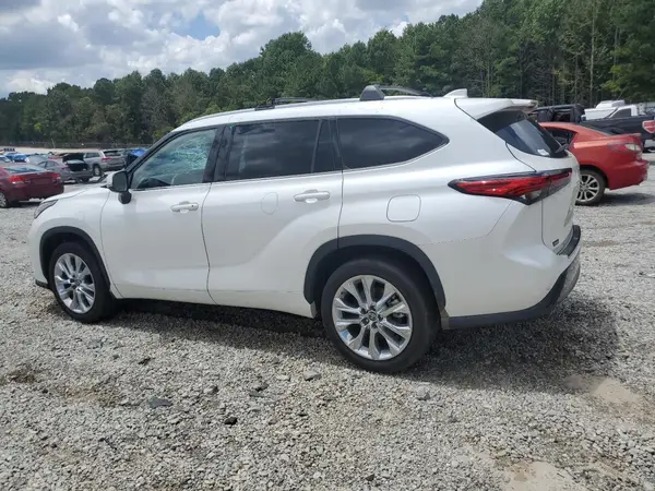 5TDDZRBH8LS047499 2020 TOYOTA HIGHLANDER - Image 2