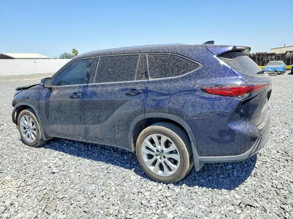 5TDDZRBH8LS047969 2020 TOYOTA HIGHLANDER - Image 2