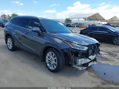 5TDDZRBH8MS059489 2021 TOYOTA HIGHLANDER