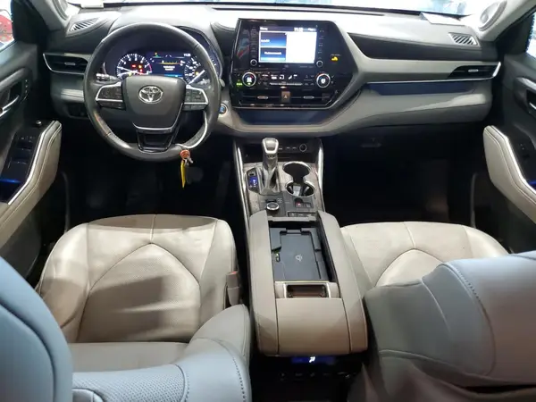 5TDDZRBH8MS087017 2021 TOYOTA HIGHLANDER - Image 8