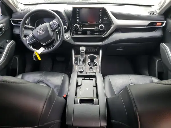 5TDDZRBH8MS114121 2021 TOYOTA HIGHLANDER - Image 8