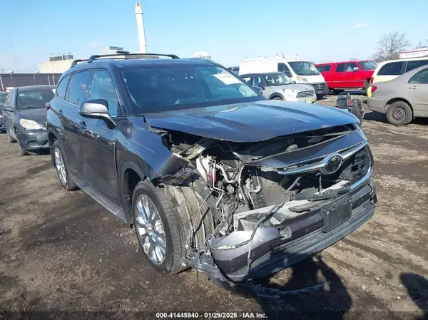 5TDDZRBH8MS530265 2021 TOYOTA HIGHLANDER - Image 1