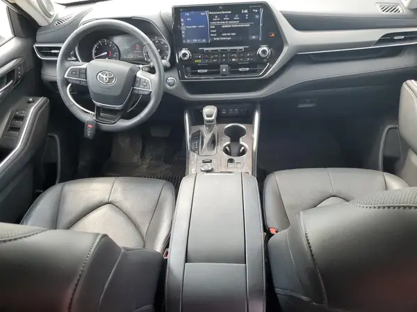 5TDDZRBH8NS166768 2022 TOYOTA HIGHLANDER - Image 8