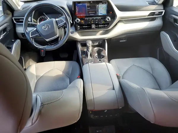 5TDDZRBH8NS169136 2022 TOYOTA HIGHLANDER - Image 8