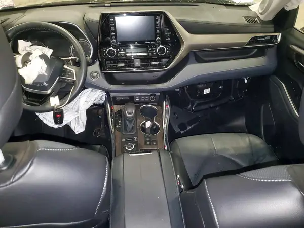 5TDDZRBH8NS181139 2022 TOYOTA HIGHLANDER - Image 8
