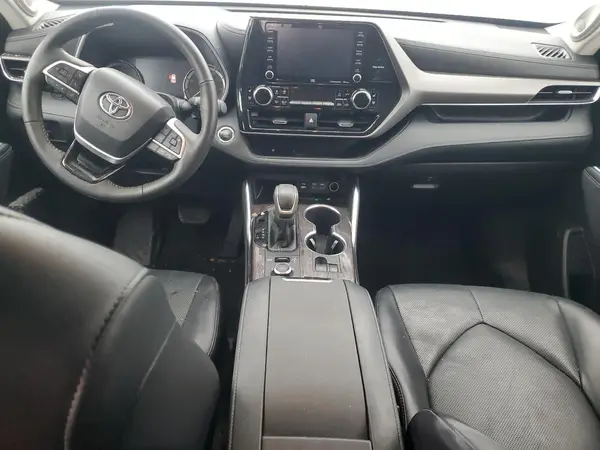 5TDDZRBH8NS252209 2022 TOYOTA HIGHLANDER - Image 8
