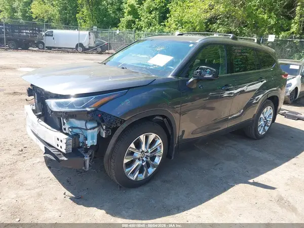 5TDDZRBH9LS017282 2020 TOYOTA HIGHLANDER - Image 2