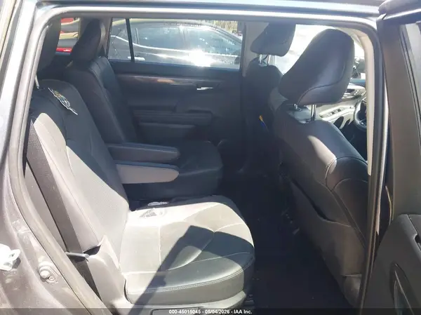 5TDDZRBH9LS017282 2020 TOYOTA HIGHLANDER - Image 8