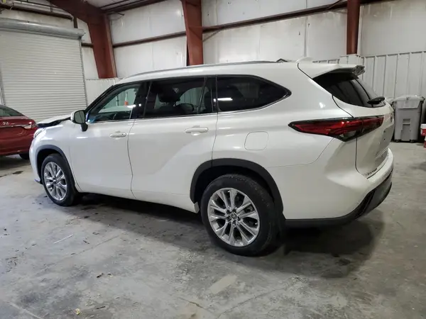 5TDDZRBH9LS029481 2020 TOYOTA HIGHLANDER - Image 2