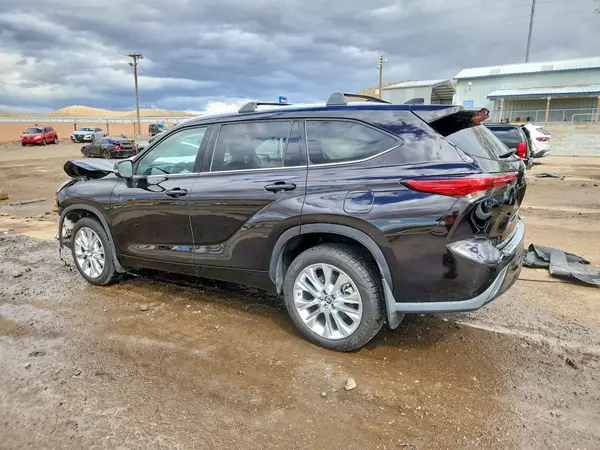 5TDDZRBH9LS036897 2020 TOYOTA HIGHLANDER - Image 2