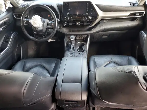 5TDDZRBH9LS040836 2020 TOYOTA HIGHLANDER - Image 8