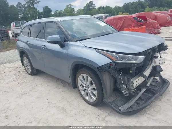 5TDDZRBH9MS089147 2021 TOYOTA HIGHLANDER - Image 1