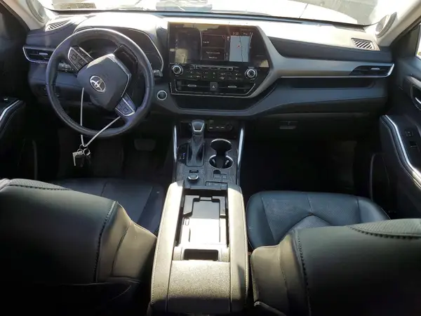 5TDDZRBH9MS129727 2021 TOYOTA HIGHLANDER - Image 8