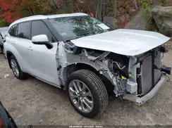 5TDDZRBH9NS189475 2022 TOYOTA HIGHLANDER
