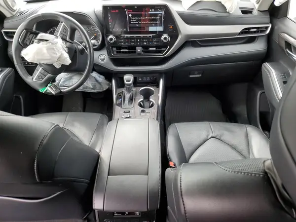 5TDDZRBH9NS223687 2022 TOYOTA HIGHLANDER - Image 8