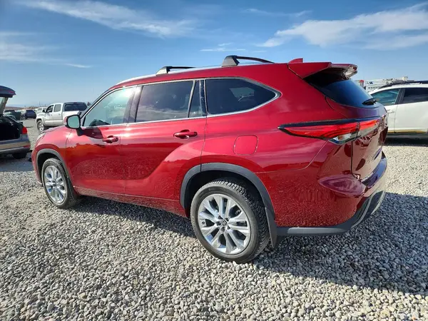 5TDDZRBH9NS577290 2022 TOYOTA HIGHLANDER - Image 2