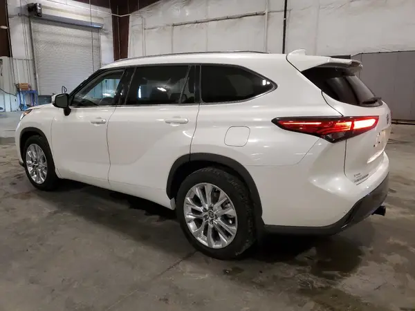 5TDDZRBHXLS006405 2020 TOYOTA HIGHLANDER - Image 2