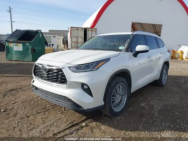 5TDDZRBHXMS084247 2021 TOYOTA HIGHLANDER - Image 2