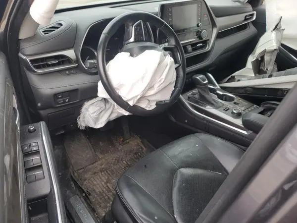 5TDDZRBHXMS092896 2021 TOYOTA HIGHLANDER - Image 8
