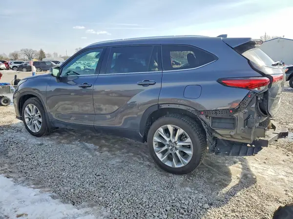 5TDDZRBHXMS123936 2021 TOYOTA HIGHLANDER - Image 2