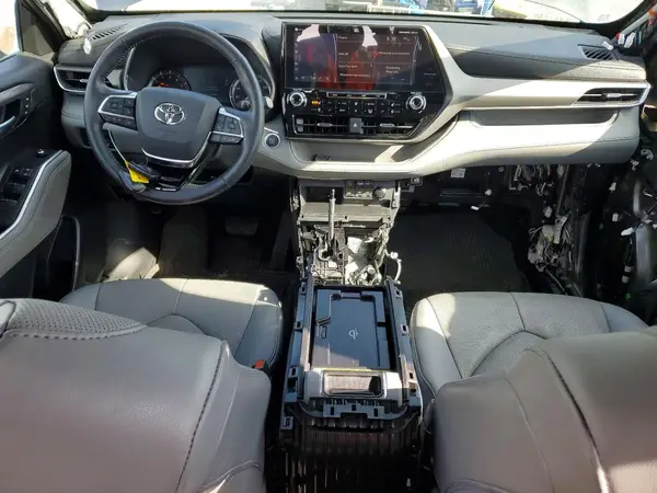 5TDDZRBHXMS123936 2021 TOYOTA HIGHLANDER - Image 8
