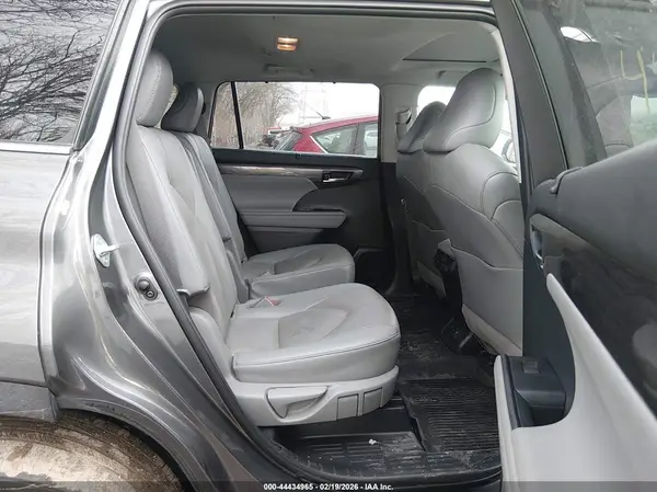 5TDDZRBHXMS543017 2021 TOYOTA HIGHLANDER - Image 8