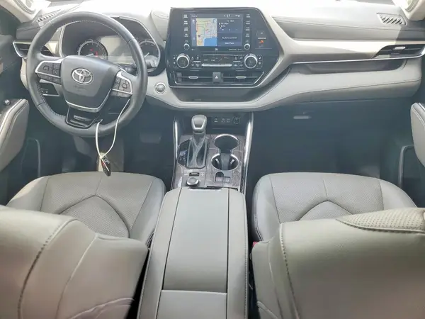 5TDDZRBHXNS205375 2022 TOYOTA HIGHLANDER - Image 8