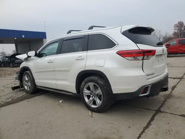 5TDDZRFH0HS387232 2017 TOYOTA HIGHLANDER - Image 2